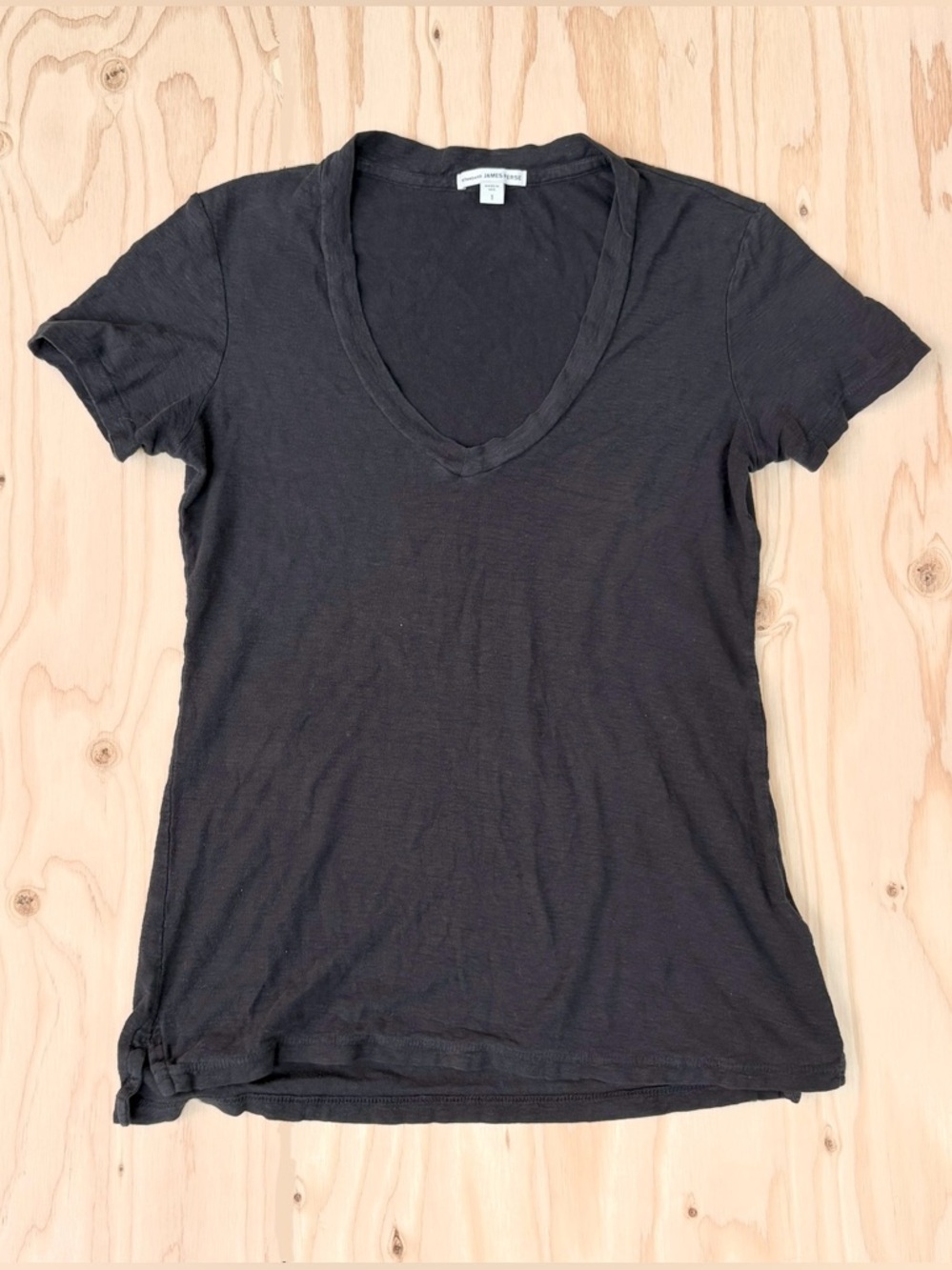 freebie ~ james perse soft v neck tee - size 1 (S) 100% cotton like new